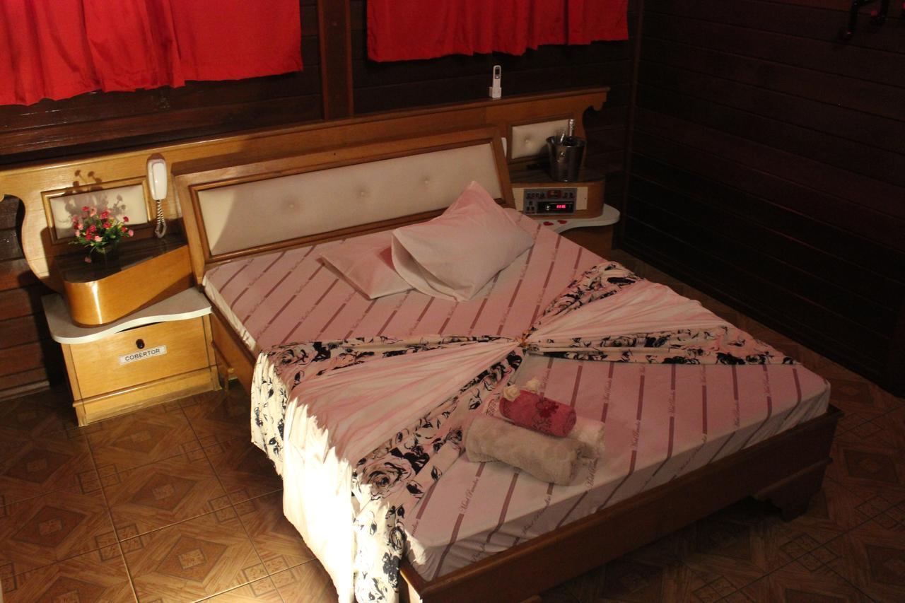 Motel Paradise (Adults Only) São José dos Campos 外观 照片